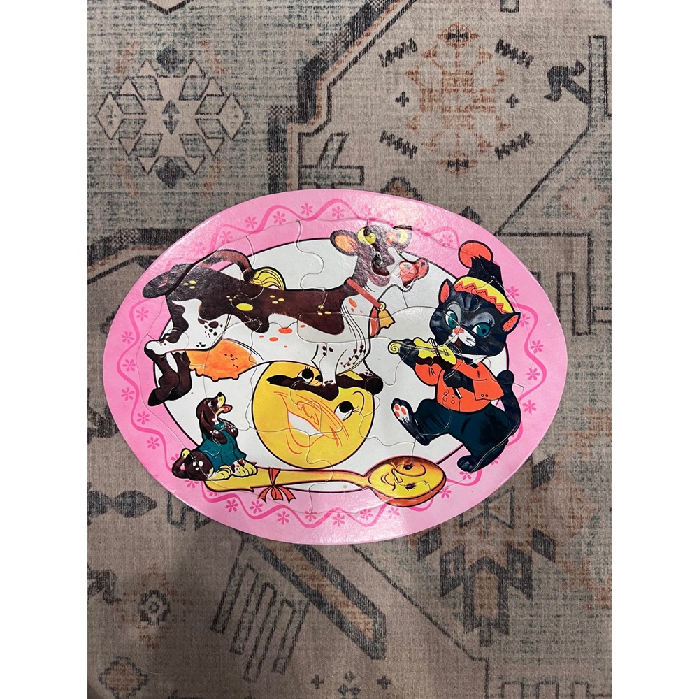 Vintage 1950-1960s Children's Nursery Rhyme Hey Diddle Diddle Oval Shaped Puzzle